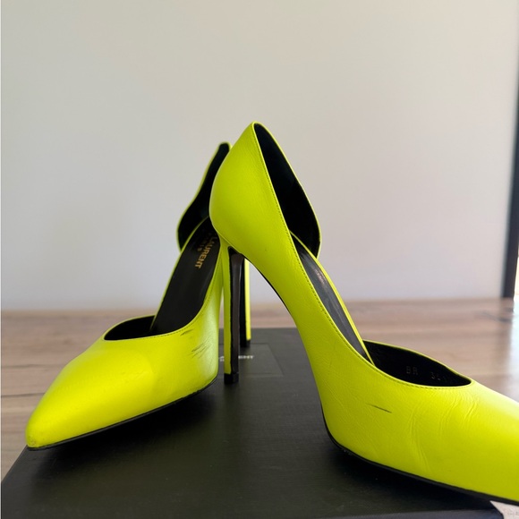 Saint Laurent Neon Yellow Heels - Picture 4 of 4